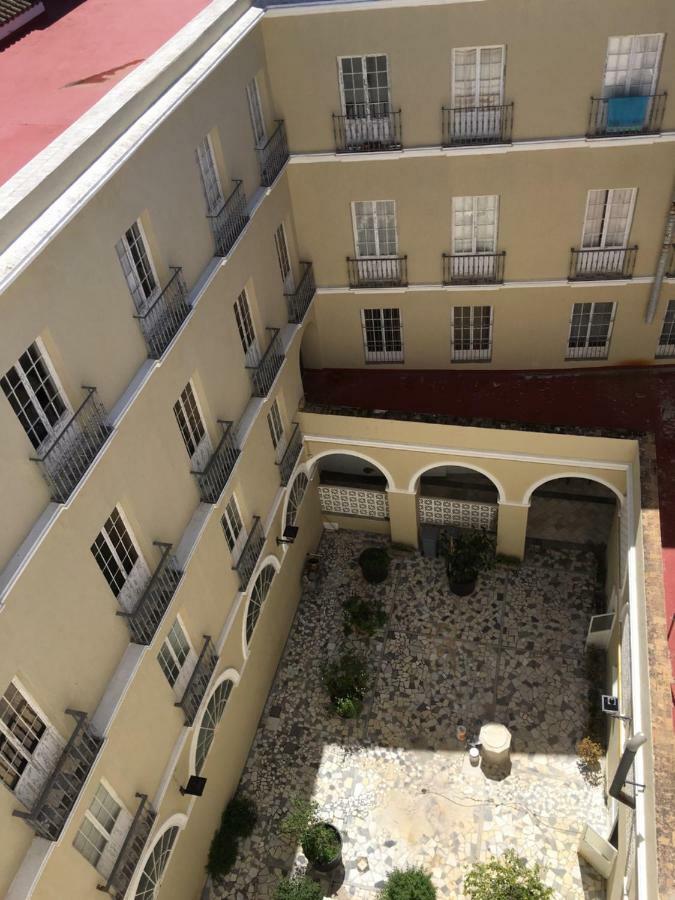 Diseno Y Confort Junto A La Catedral كاديز المظهر الخارجي الصورة
